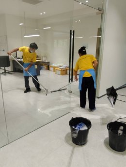 Big Cleaning อาคารสำนักงาน - บริษัท เบนซ์ บีเคเค กรุ๊ป จํากัด