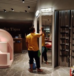 Big Cleaning ร้านค้าในห้างสรรพสินค้า