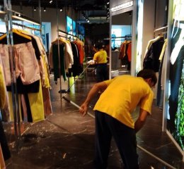 Big Cleaning ร้านค้าในห้างสรรพสินค้า
