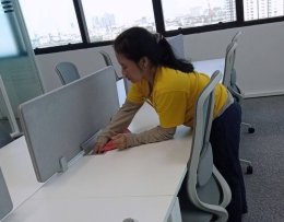 ออฟฟิศสะอาด ชีวิตดีมีสุข: ทำไมการทำความสะอาดสำนักงานจึงสำคัญกว่าที่คุณคิด