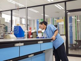 Cleaning Solution พร้อมดูแลพื้นที่ของคุณด้วยบริการ แม่บ้านสัญญาจ้างรายปี ที่ออกแบบมาเพื่อลดภาระการจัดการ และช่วยควบคุมค่าใช้จ่ายอย่างมีประสิทธิภาพ