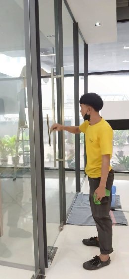 เปลี่ยนพื้นที่ไซต์งานให้เป็นออฟฟิศในฝัน เก็บรายละเอียดความสะอาดครบทุกจุดก่อนเริ่มงาน