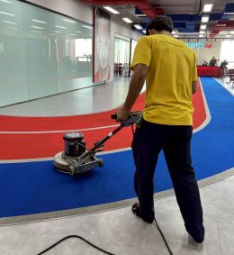 คืนความสะอาดสดชื่นให้พื้นที่สำนักงานด้วยบริการซักพรมและเฟอร์นิเจอร์ครบวงจร