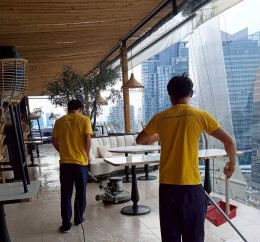 บริการ Big Cleaning ร้านอาหารและ Rooftop Bar ดูแลความสะอาดละเอียดทุกตารางนิ้ว