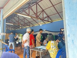 ออกตรวจเยี่ยมและสังเกตุการณ์ ณ หน่วยเลือกตั้ง ในเขตเทศบาลตำบลท่าเชียงทอง