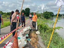 ลงพื้นที่ติดตามและวางแผนการแก้ไขปัญหาถนนสายทางบ้านสันมะกรูดเลียบริมน้ำกวง