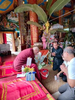 ร่วมกิจกรรมโครงการงานสืบสานประเพณียี่เป็ง ประจำปี 2568