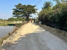 ลงพื้นที่ตรวจเยี่ยมหน้างานโครงการก่อสร้างถนนคอนกรีตเสริมเหล็กทางหลวงท้องถิ่น ลพ.ถ 46060 สายเลียบลำเหมืองส่งน้ำด้วยพลังงานไฟฟ้า หมู่ที่ 4