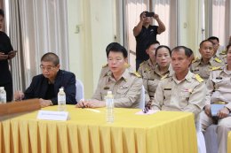 ผู้ว่าราชการจังหวัดลำพูนในโอกาสตรวจเยี่ยมและมอบแนวทางการปฏิบัติราชการให้แก่หัวหน้าส่วนราชการ ผู้บริหารองค์กรปกครองส่วนท้องถิ่น กำนัน ผู้ใหญ่บ้าน ในพื้นที่อำเภอเมืองลำพูน