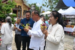 เข้าร่วมงานสรงน้ำดำหัวกู่ครูบา อดีตเจ้าอาวาสวัดสันมะโก หลวงปู่ครูบาอินต๊ะ,หลวงปู่ครูบาสุวรรณ ท่านพระครูโสภิตศีลสังวร