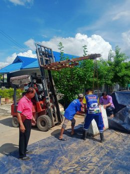 ได้ทำการวางแนวแบริเออร์และกระสอบทรายเพื่อเตรียมความพร้อม เฝ้าระวังป้องกันเหตุอุทกภัยจากลำน้ำทาที่อาจจะเกิดขึ้น