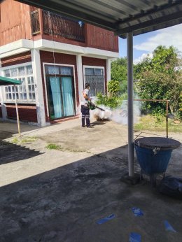 พ่นหมอกควันป้องกันโรคไข้เลือดออก หมู่1 บ้านป่าซางน้อย - หัวฝาย ตำบลบ้านแป้น  อำเภอเมือง จังหวัดลำพูน