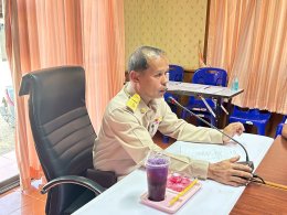 เข้าร่วมการประชุมเพื่อเตรียมงานวันเด็กแห่งชาติและการแข่งขันกีฬาเพื่อเชื่อมความสามัคคีและต้านยาเสพติด