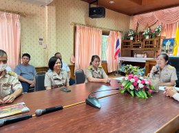 ร่วมกิจกรรมส่งท้ายอย่างเกษม (เหตุออกจากราชการด้วยเหตุลาออก) นางนุสรา ไชยชนะใหญ่ ผู้อำนวยการกองคลัง