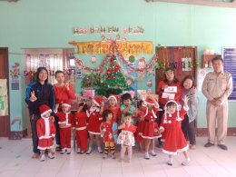 เข้าร่วมกิจกรรมการแลกของขวัญวันปีใหม่ประจำปี พ.ศ. 2568 