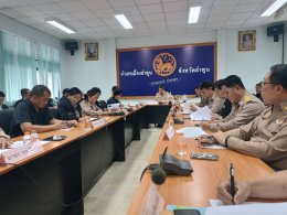 เข้าร่วมประชุมซักซ้อมแผนการดำเนินงานอำนวยความสะดวกแก่ประชาชนในการเดินทางไปเข้าเฝ้าฯ กราบถวายบังคมพระบรมศพ สมเด็จพระนางเจ้าสิริกิติ์ พระบรมราชินีนาถ พระบรมราชชนนีพันปีหลวง