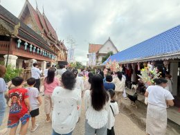 ร่วมทำบุญทอดกฐินสามัคคีเพื่อสมทบทุนในการบูรณะปฏิสังขรณ์เสนาสนะ ทอดถวาย ณ วัดสันมะโก