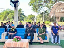 ร่วมให้การต้อนรับคณะจาก กรมทหารราบที่ 7 นำโดย พันเอกยอดชาย พวงวรินทร์ ผู้บังคับการกรมทหารราบที่ 7 และคุณชวนขวัญ พวงวรินทร์ ประธานสมาคมแม่บ้านทหารราบ กรมทหารราบที่ 7 ที่ได้นำผ้าห่มมามอบให้กับผู้สูงอายุ ผู้ยากไร้ กลุ่มเปราะบาง ตามโครงการมอบความอุ่นกายส่งควา