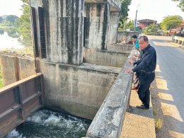  ลงพื้นที่สำรวจประตูกั้นน้ำฝายสบทาที่ชำรุด 