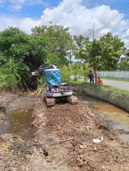  ลงพื้นที่ติดตามโครงการวางท่อระบายน้ำบริเวณ หมู่ที่ 4 บ้านสันมะโก ตำบลบ้านแป้น อำเภอเมือง จังหวัดลำพูน