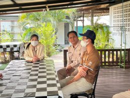 ลงพื้นที่ให้คำแนะนำและแนวทางการดำเนินการเกี่ยวกับการบริหารจัดการการปลูกกัญชาของโรงปลูกกัญชาในพื้นที่เทศบาลตำบลท่าเชียงทอง