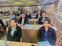 เข้าร่วมอบรมกลยุทธ์และเทคนิคการประชุมสภาท้องถิ่นแบบมืออาชีพ เรียนรู้ความสำเร็จและข้อผิดพลาดจากการปฏิบัติหน้าที่ในช่วงที่ผ่านมา และการปฏิบัติงานภายใต้อำนาจหน้าที่ตามกฎหมายหลัก กฎหมายจัดตั้ง และกฎหมายกำหนดแผนขั้นตอนการกระจายอำนาจที่ปรับปรุงใหม่