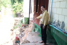 ลงพื้นที่ตรวจเยี่ยมหน้างานซ่อมแซมกำแพงบ้านเรือนราษฎรผู้อยู่อาศัยที่ได้รับผลกระทบและความเสียหายจากน้ำแม่ทาไหลกัดเซาะกำแพงบ้านเรือนราษฎรหมู่ที่ 9