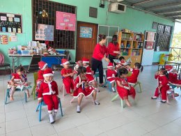 เข้าร่วมกิจกรรมการแลกของขวัญวันปีใหม่ประจำปี พ.ศ. 2568 