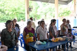ส่งเสริมอาชีพการทำดอกไม้จันทร์และพวงหรีด หมู่ที่ 1 บ้านป่าซางน้อย