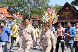 เข้าร่วมพิธีทอดผ้าป่าสามัคคี