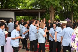 เข้าร่วมพิธีพระราชทานเพลิงศพ คุณแม่ทวีศรี ใจทัน