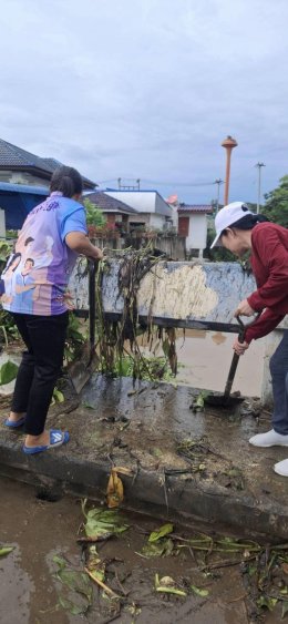 ลงพื้นที่ตรวจติดตามการดำเนินกำจัดผักตบชวาและขยะที่กีดขวางทางน้ำในลำน้ำทา