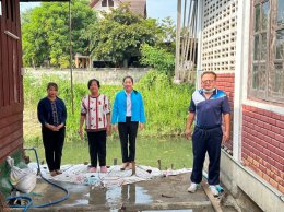 ลงพื้นที่ตรวจเยี่ยมหน้างานโครงการซ่อมแซมกำแพงบ้านเรือนราษฎรหมู่ที่9