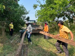 ลงพื้นที่ตรวจสอบบ้านพักพนักงานดูแลสถานีสูบน้ำ จากเหตุได้รับแจ้งมีการลักขโมยสิ่งของสถานีสูบน้ำ หมู่ที่ 2 บ้านสันมะกรูด
