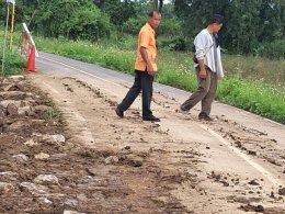 ลงพื้นที่ตรวจติดตามการดำเนินงานหลังจากดำเนินการแก้ไขปัญหาถนนสายทางบ้านสันมะกรูด