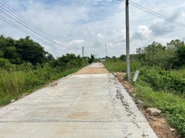 ลงพื้นที่ตรวจเยี่ยมหน้างานโครงการซ่อมแซมถนนคอนกรีตเสริมเหล็กหมู่ที่ 9