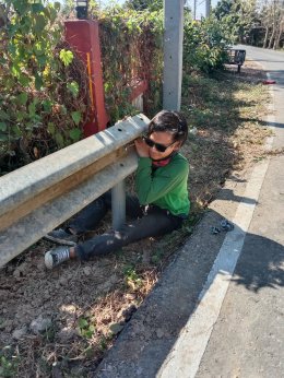 ลงพื้นที่ติดตั้งราวเหล็กกั้นถนนเพิ่มเติม หมู่ที่ 4 บ้านสันมะโก หมู่ที่ 9 ท่าศาลา - แม่ทาหลง