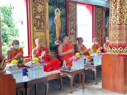 เข้าร่วมงานสรงน้ำดำหัวกู่ครูบา อดีตเจ้าอาวาสวัดสันมะโก หลวงปู่ครูบาอินต๊ะ,หลวงปู่ครูบาสุวรรณ ท่านพระครูโสภิตศีลสังวร