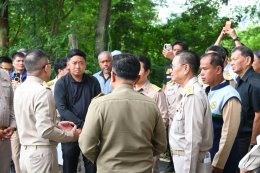 ลงพื้นที่ตรวจการดำเนินการกำจัดวัชพืชในลำน้ำแม่ทาเพื่อเตรียมความพร้อมป้องกันการเกิดอุทกภัย