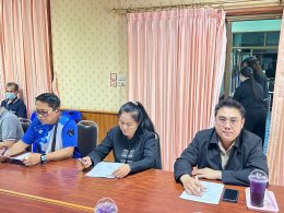 เข้าร่วมการประชุมเพื่อเตรียมงานวันเด็กแห่งชาติและการแข่งขันกีฬาเพื่อเชื่อมความสามัคคีและต้านยาเสพติด