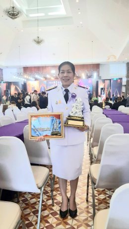 เข้ารับรางวัลเกียรติคุณ "สิงห์ฆเณศ" ครั้งที่ 9 ประจำปี 2566