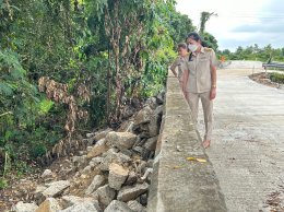 ลงพื้นที่ตรวจเยี่ยมหน้างานโครงการซ่อมแซมถนนคอนกรีตเสริมเหล็กหมู่ที่ 9