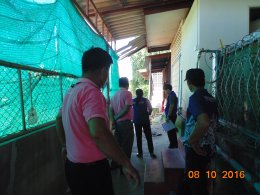 ร่วมสำรวจความเสียหายและเยี่ยมผู้ได้รับผลกระทบจากน้ำแม่ทาไหลกัดเซาะกำแพงบ้านเรือนราษฎรหมู่ที่ 9