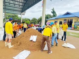  จัดกิจกรรมจิตอาสา โดยร่วมกันบรรจุกระสอบทราย เพื่อเตรียมความพร้อมป้องกันรับมือกับปัญหาเหตุอุทกภัยที่อาจจะเกิดขึ้นในเขตพื้นที่เทศบาลตำบลท่าเชียงทอง