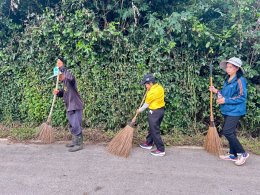 จัด"กิจกรรมปรับปรุงภูมิทัศน์ ตัดกิ่งไม้ที่บดบังทัศนะวิสัย จุดเสี่ยงอุบัติเหตุ ในเขตพื้นที่เทศบาลตำบลท่าเชียงทอง"