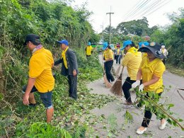 จัด"กิจกรรมปรับปรุงภูมิทัศน์ ตัดกิ่งไม้ที่บดบังทัศนะวิสัย จุดเสี่ยงอุบัติเหตุ ในเขตพื้นที่เทศบาลตำบลท่าเชียงทอง"