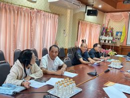 ประชุมคณะกรรมการชมรมผู้สูงอายุเทศบาลตำบลท่าเชียงทอง