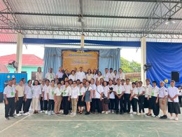 พิธีมอบใบประกาศนียบัตรแก่ผู้สำเร็จการศึกษา นักเรียนโรงเรียนผู้สูงอายุเทศบาลตำบลท่าเชียงทอง