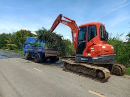 ลงพื้นที่ตรวจเยี่ยมโครงการขุดลอกลำเหมืองและรางระบายน้ำภายในหมู่บ้าน หมู่ที่ 2