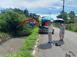 ลงพื้นที่ตรวจเยี่ยมโครงการขุดลอกลำเหมืองและรางระบายน้ำภายในหมู่บ้าน หมู่ที่ 2